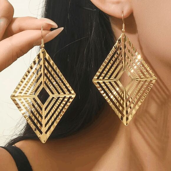 Boho Geometric Triangle Dangle Earrings - Picture 2 of 6